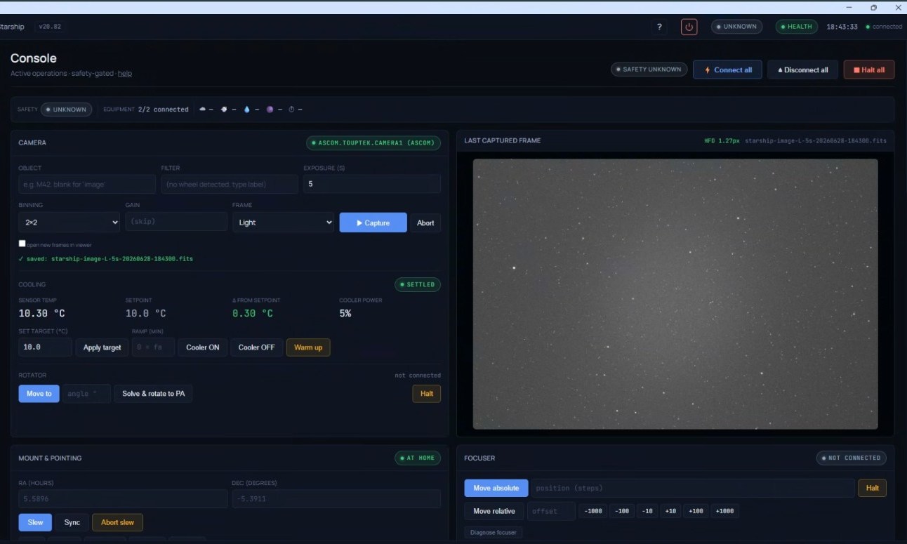 The Starship console with a connected camera capturing, a live star-field frame, and cooling settled.